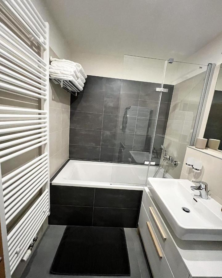 U Jelena Harrachov - Rodinny Apartman U Lesa S Garazi Eksteriør bilde